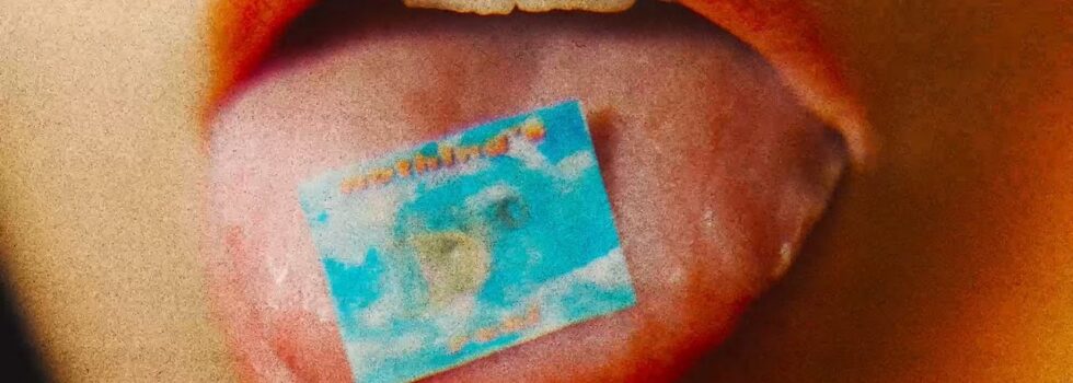 Twin Shadows – Saturdays ft. Haim