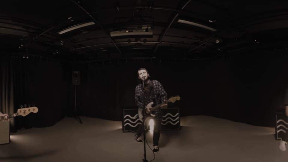 Lower Than Atlantis – Dumb