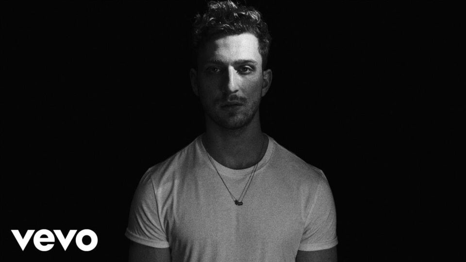 Two Feet – I Feel Like I’m Drowning