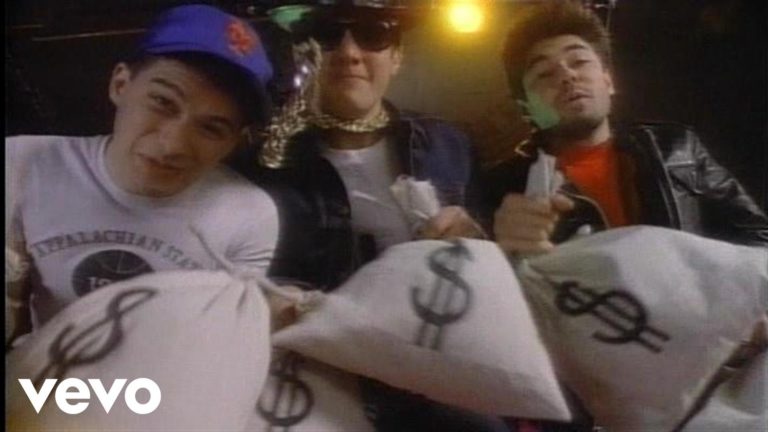 Beastie Boys – No Sleep Till Brooklyn music video