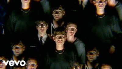 Blur – Country House