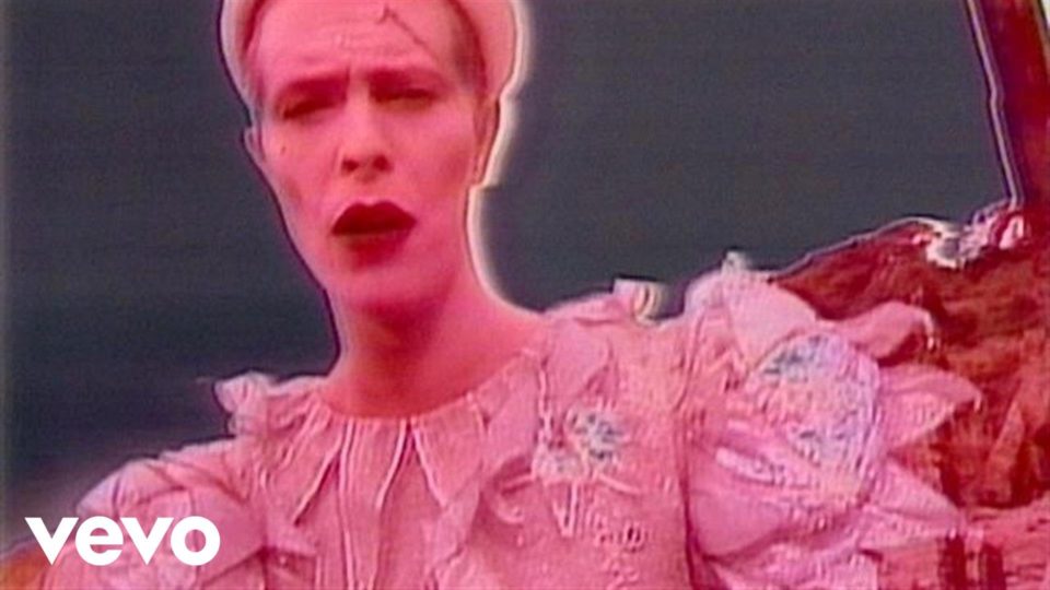 David Bowie – Ashes To Ashes