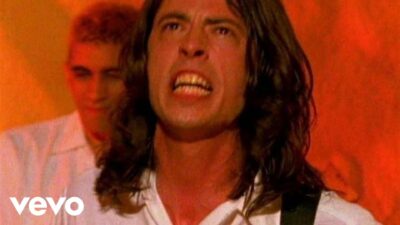 Foo Fighters – I’ll Stick Around