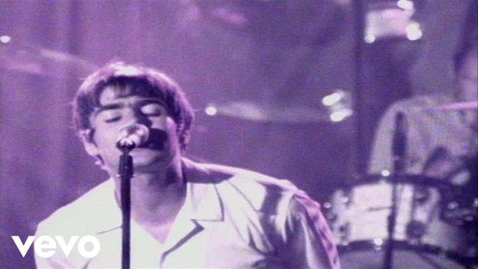 Oasis – Roll With It