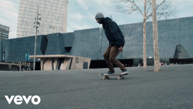 PBSR – Holding music video