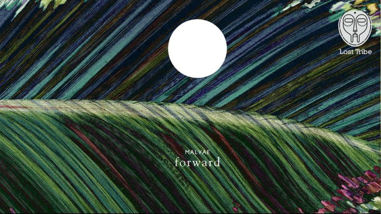 Malvae – Forward (feat. Esther Veen) music video