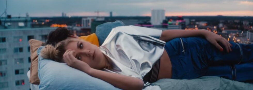 Clara Mae – Rooftop