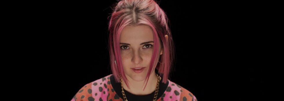 EMILY BURNS – HELLO