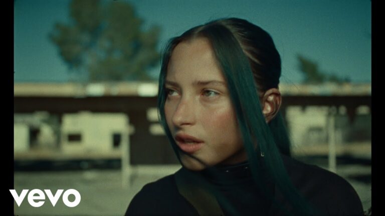 AU/RA & Alan Walker – Ghost music video