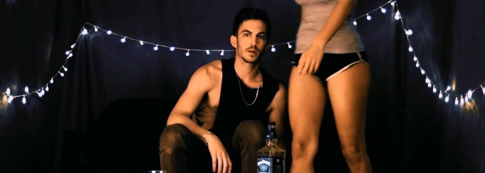 Dennis Lloyd – Playa (Say That)