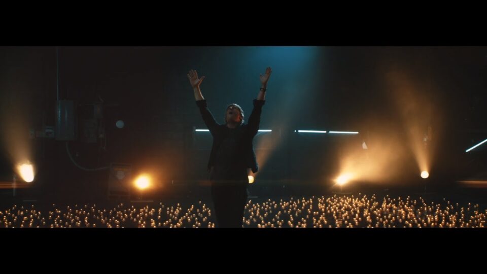 Rob Thomas – One Less Day (Dying Young) music video