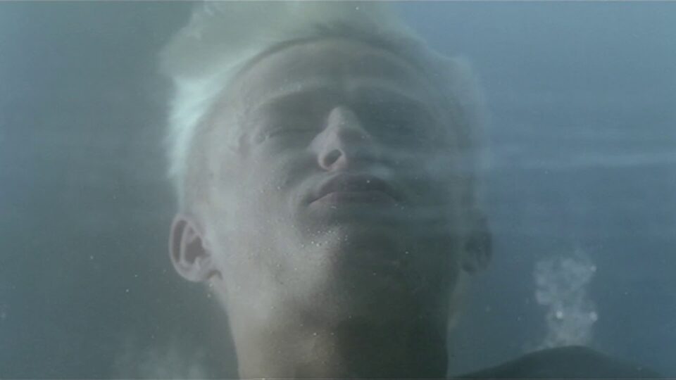 UNKLE – Reign (Feat. Ian Brown)