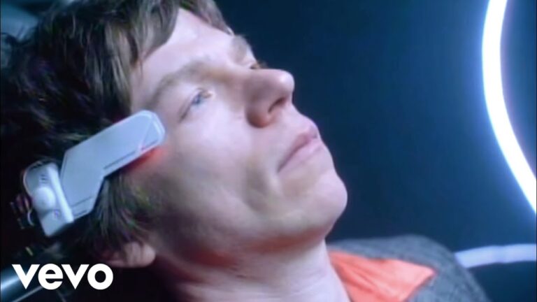 Cage The Elephant, Beck – Night Running music video