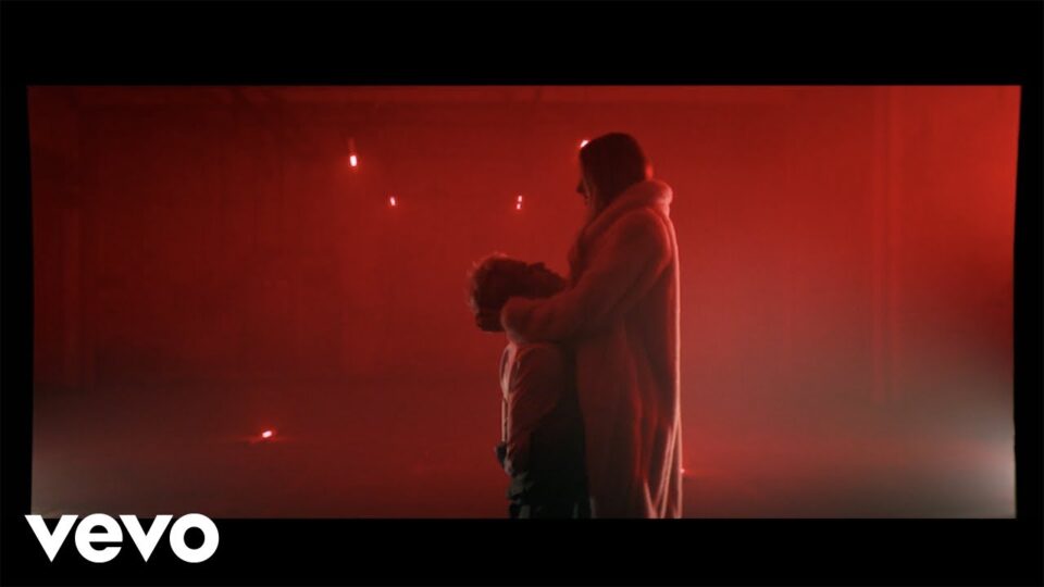 Delaney Jane – Red