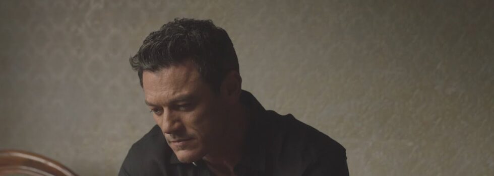 Luke Evans – The First Time Ever I Saw Your Face