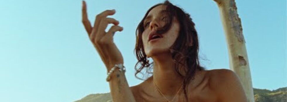 Jesse Jo Stark – Tangerine