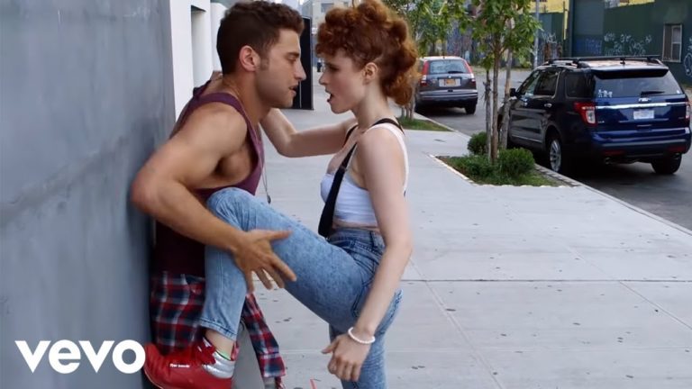 Kiesza – Hideaway music video