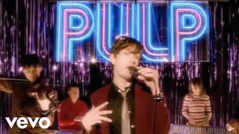 Pulp – Common People music video