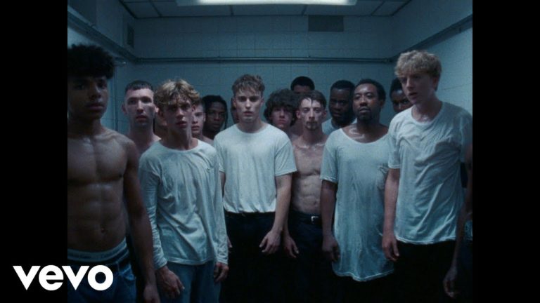 Sam Fender – Dead Boys music video