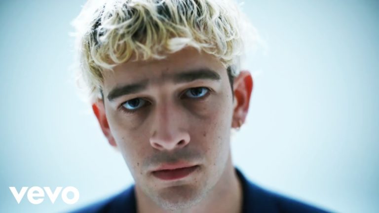 The 1975 – Love It If We Made It music video