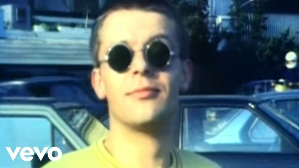 The Stone Roses – Love Spreads