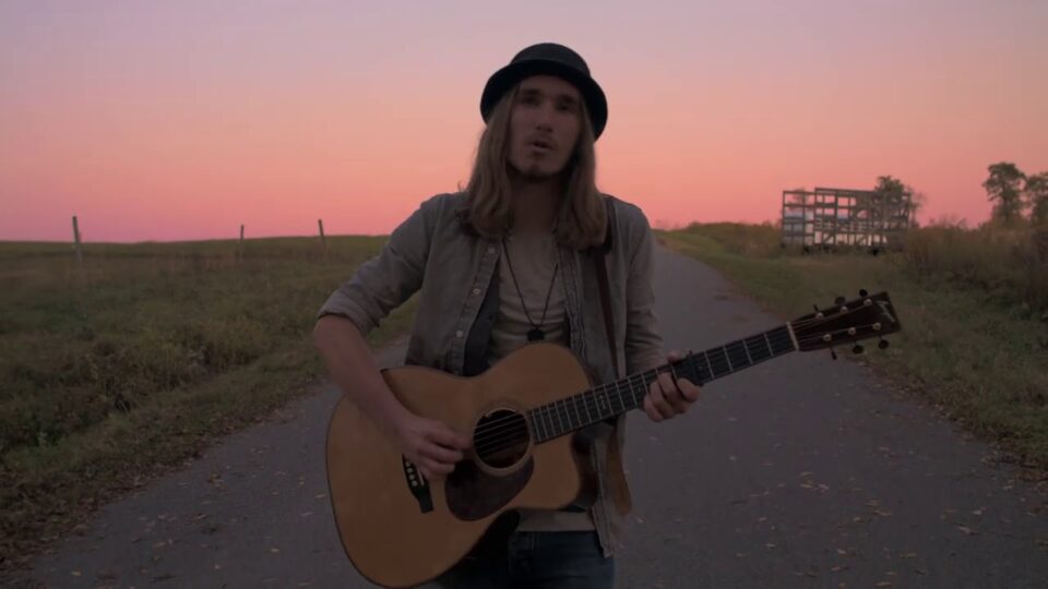 Sawyer Fredericks – Born
