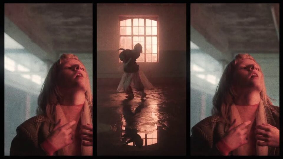 AURORA – Daydreamer