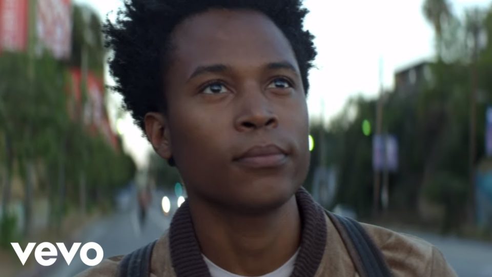 Childish Gambino – Fire Fly