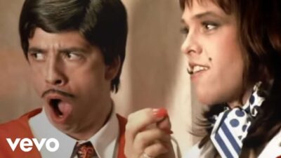 Foo Fighters – Learn to Fly