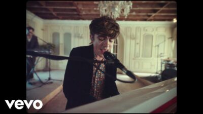 Declan McKenna – Be An Astronaut (Official Live Video)