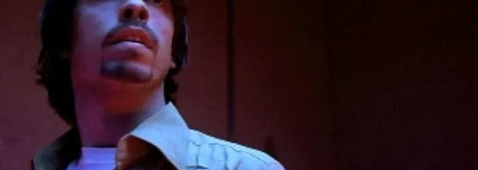 Foo Fighters – Walking After You