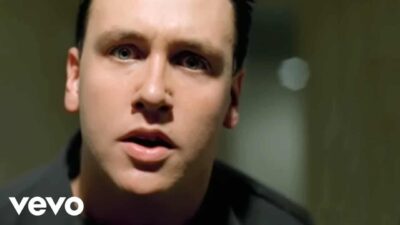 Papa Roach – Broken Home