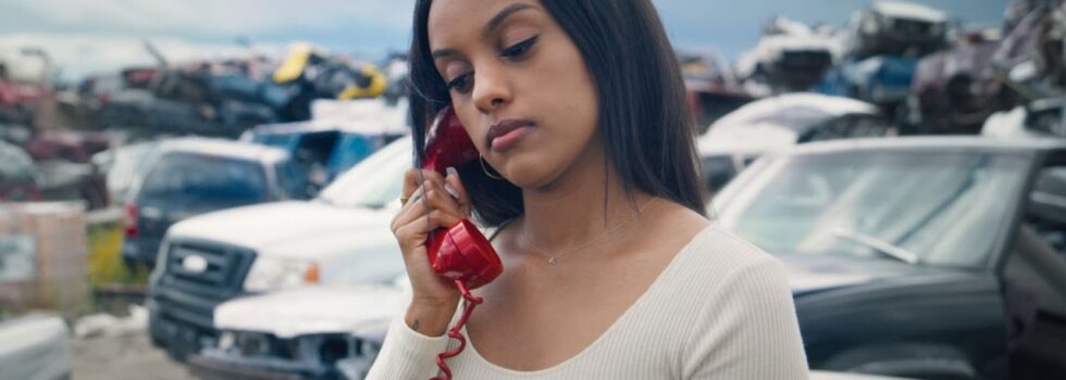 Ruth B. – Dirty Nikes