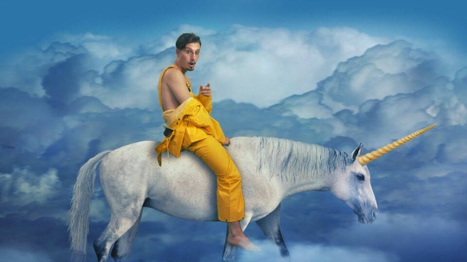 MAX – Working for the Weekend ft. bbno$