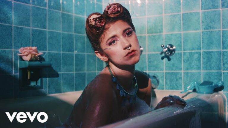 Sierra Ferrell – Why’d Ya Do It music video
