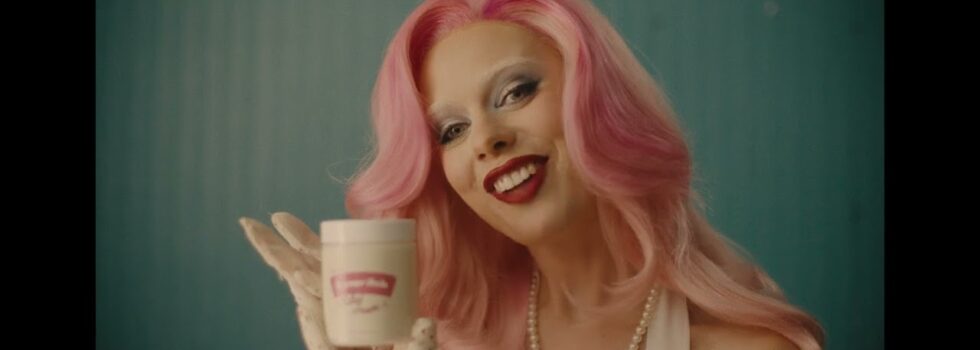 girli – 2 Year Itch