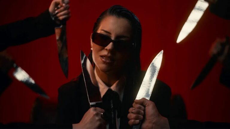 CHARLOTTE SANDS – Miss Murder music video
