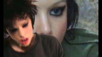 Crystal Castles – Baptism