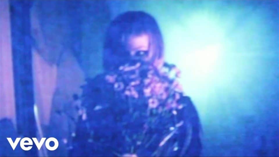 Crystal Castles – Say Eyes