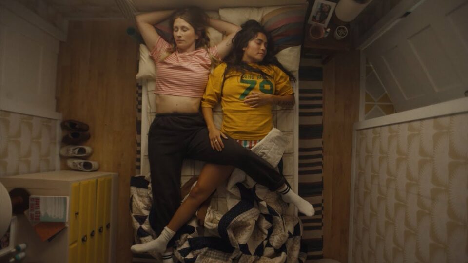 Sleater‑Kinney – Worry With You