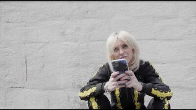 Sophie Powers – Life Goes On