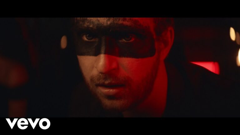 Frank Walker & Two Feet – Day By Day music video
