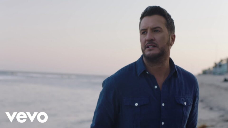 Luke Bryan – Waves music video
