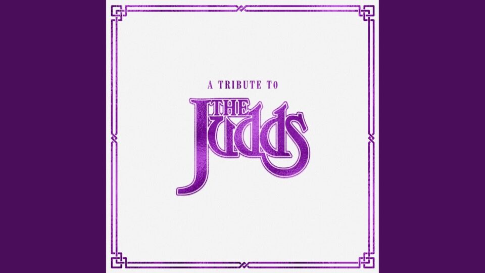 Wynonna Judd & Ashley McBryde – Rockin’ with the Rhythm of the Rain (Live Performance)