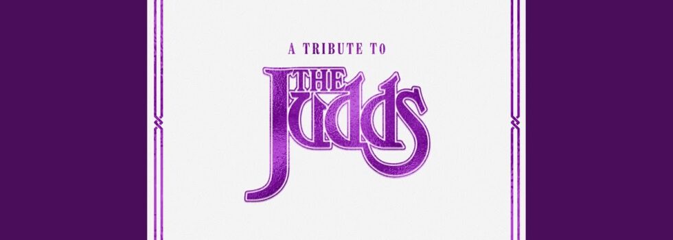 Wynonna Judd & Ashley McBryde – Rockin’ with the Rhythm of the Rain (Live Performance)