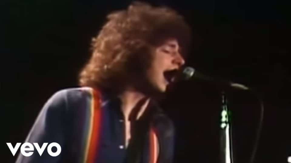 Toto – Hold The Line