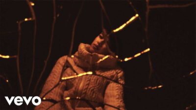 NAYANA IZ – Breaking Point