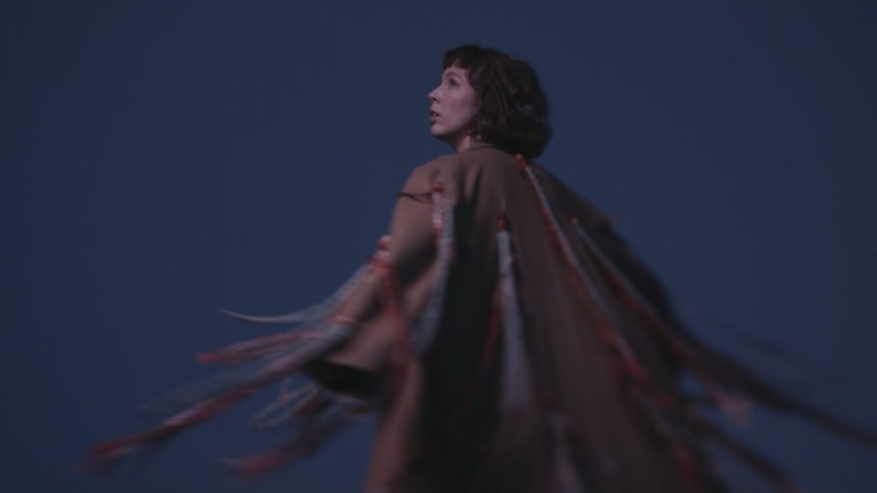 Mira Lu Kovacs – Dove On A Bench