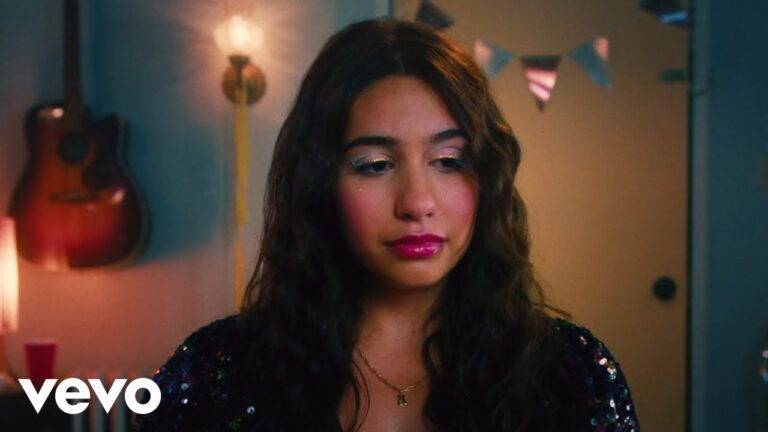 Alessia Cara – Best Days music video