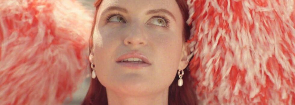 Muna – Silk Chiffon ft. Phoebe Bridgers